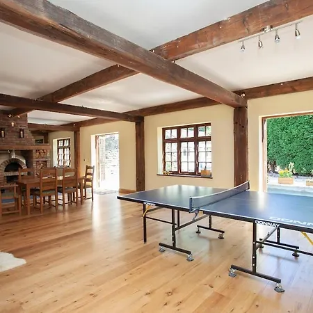 Villa Olli's Summer House - Natural Pool & Jacuzzi Optional